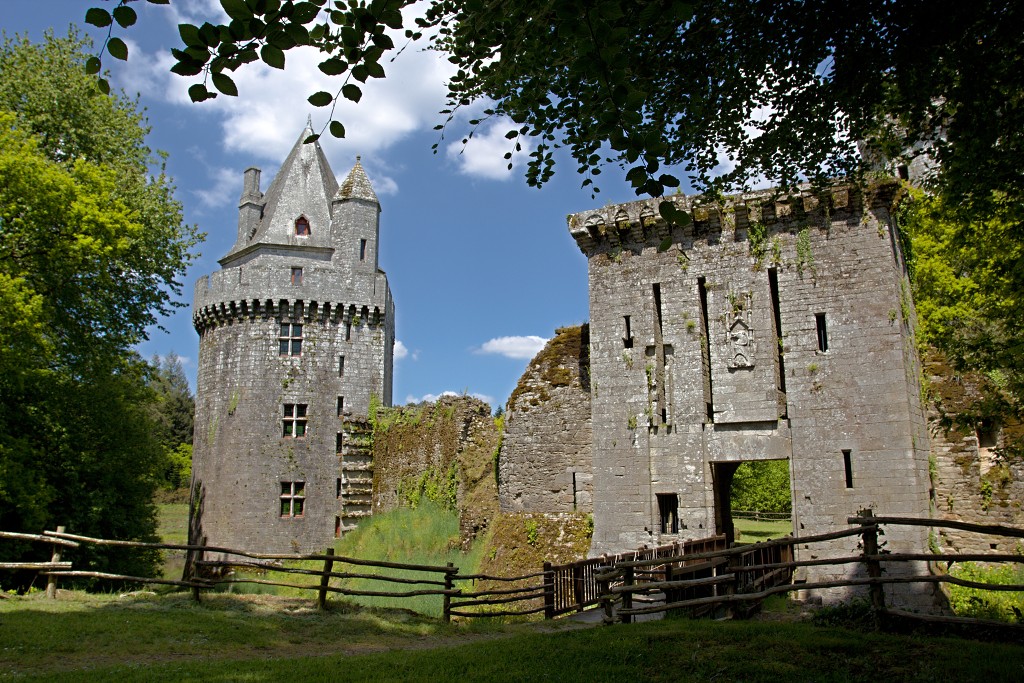 chateau de largoet tours d'elven kasteel hdr elven frankrijk france bretagne morbihan forteresse